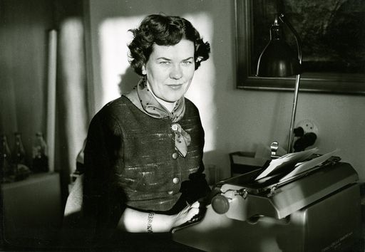 Greta Öborg, Porträtt